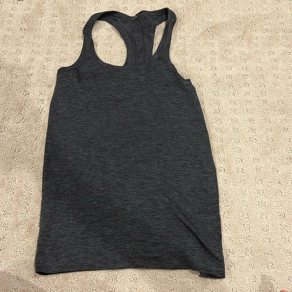GRAY LULULEMON TANK TOP